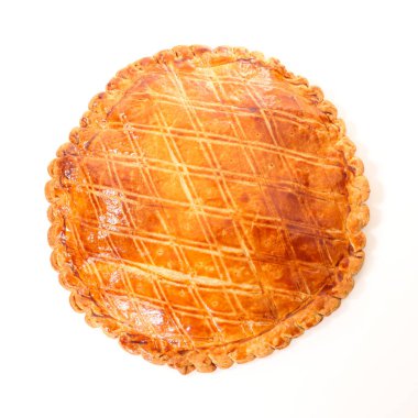 Galette des rois beyaz arkaplanda izole