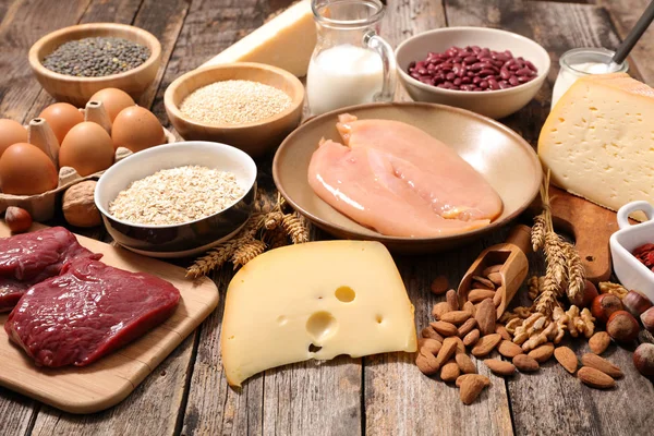 食品成分与各种蛋白质食品的特写视图 — 图库照片