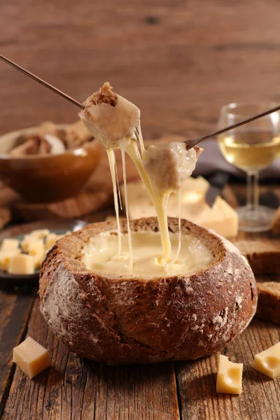 Şarapla Peynir Fondü — Stok fotoğraf