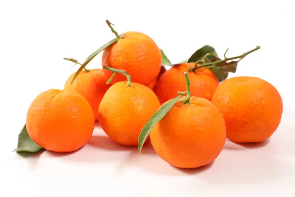 Färsk Clementine Och Blad — Stockfoto