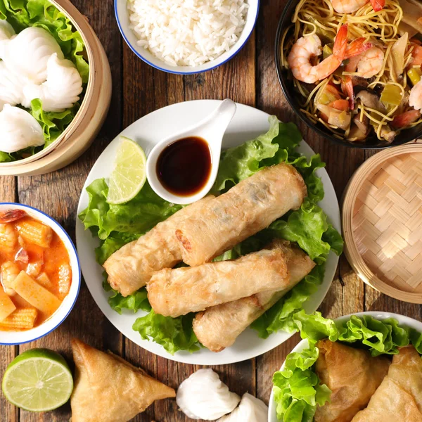Різноманітна Китайська Їжа Столі — стокове фото