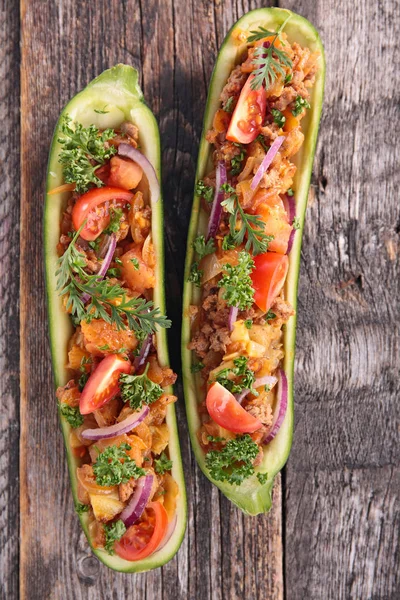 Bakad Zucchini Med Nötkött Och Grönsaker — Stockfoto
