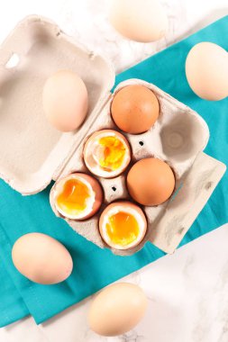 Haşlanmış yumurta karton kutu