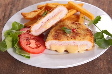 cordon bleu, tavuk jambon ve peynir ile