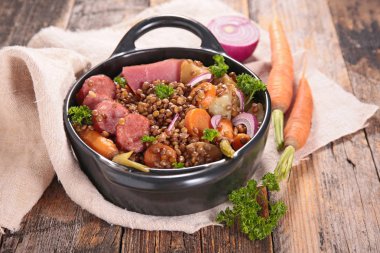 sebze ve et ile mercimek