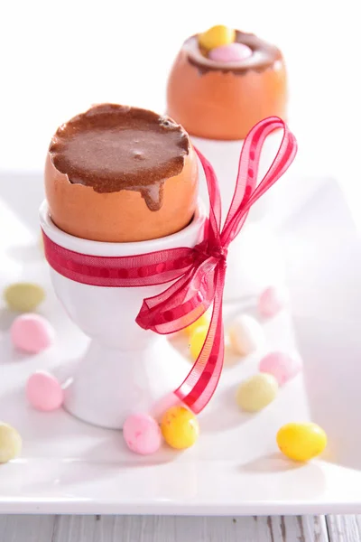 Ovos Páscoa Com Chocolate Derretido Stands — Fotografia de Stock