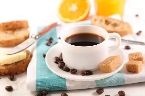 Kaffeetasse Brot Mit Butter Und Orangen — Stockfoto