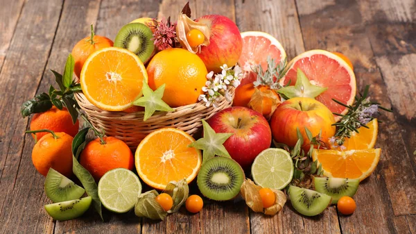 Basket Fresh Fruits Wooden Table — Stock Photo, Image