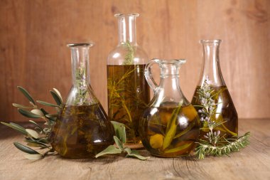 Petrol şişe ve yaprak