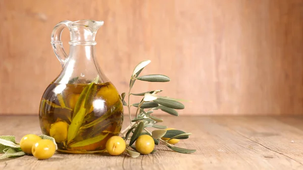 Oil Bottle Olive Branch — Stock Photo, Image