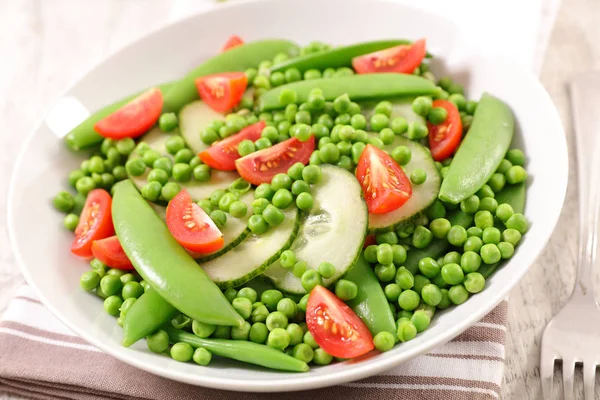 Groente Salade Met Boon Erwt Komkommer — Stockfoto