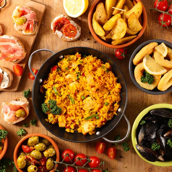 Různé Španělské Jídlo Zblízka — Stock fotografie