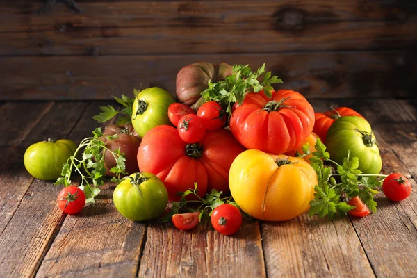 不同品种的西红柿 — 图库照片