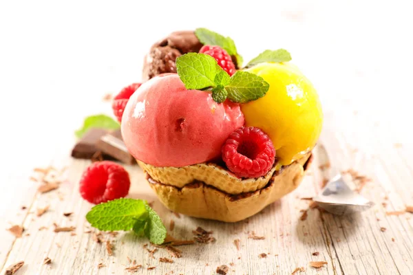 Tazón Galletas Con Helado — Foto de Stock