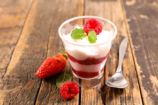 Raspberry Mousse Whipped Cream — Stock Photo, Image