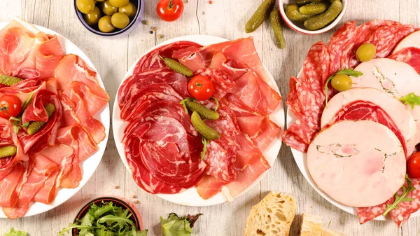 Assortiti Carne Salsiccia Salame Prosciutto Pancetta — Foto Stock