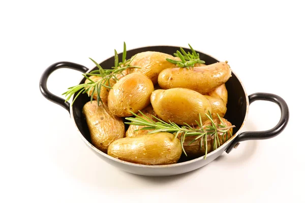 Bratkartoffel Mit Rosmarin Isoliert Auf Weißem Hintergrund — Stockfoto