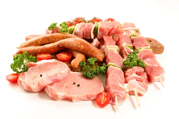 Sortierte Rohe Fleischsorten Isoliert Auf Weißem Hintergrund — Stockfoto
