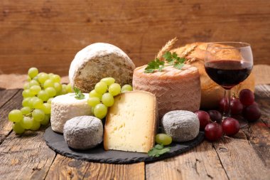 peynir ve şarap çeşitleri