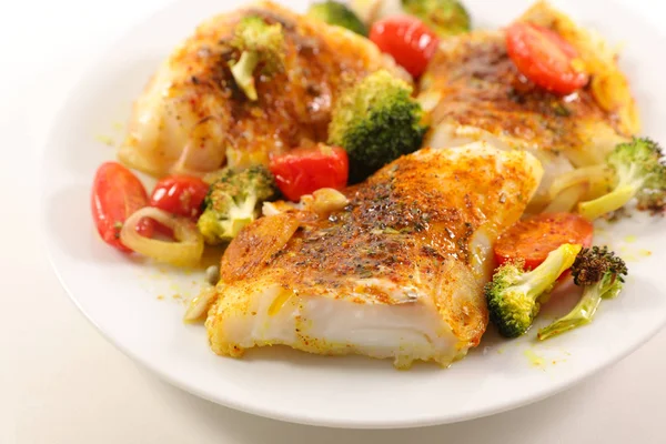 Filet Ryb Warzywami Sosem — Zdjęcie stockowe
