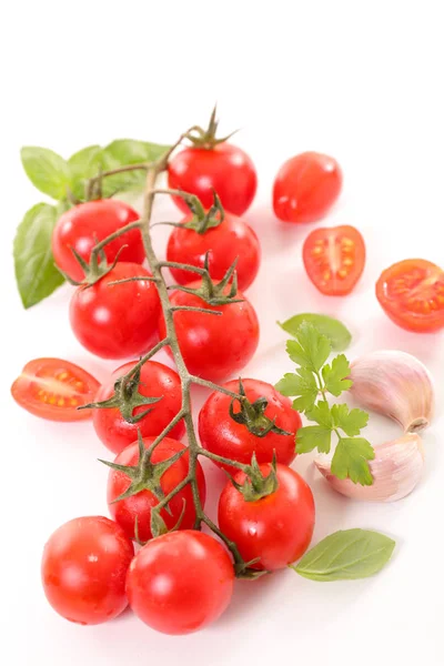 Tomat Sekelompok Dan Kemangi Dan Bawang Putih — Stok Foto