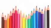 barevné tužky izolovaných na bílém pozadí