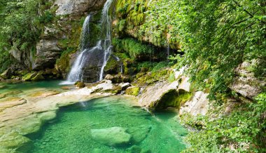 Slovenya'da şelale, slpa virje