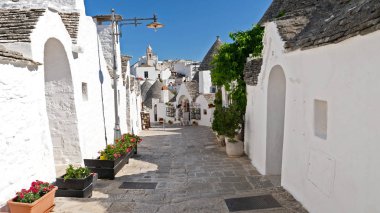 İtalya'da Plugia, Alberobello'dan Trulli