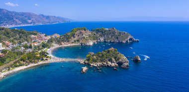 Isola Bella Sicilya Taormina at- İtalya, havadan görünümü