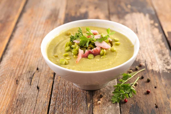 Zuppa Piselli Verdi Con Pancetta Prezzemolo — Foto Stock