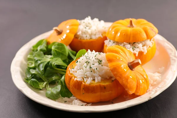 Pompoen Gekookt Met Rijst Salade — Stockfoto