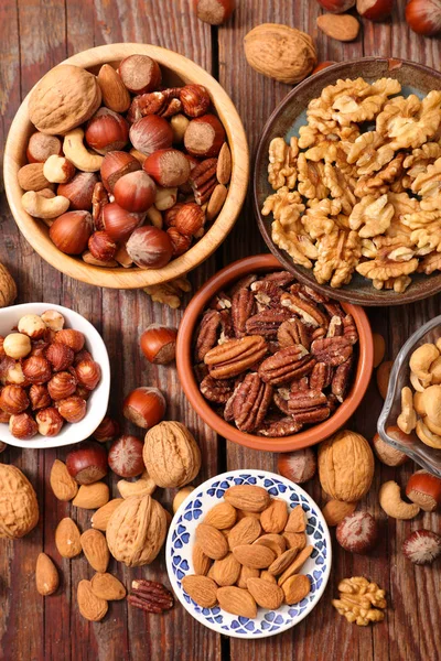 Assorted Nuts Hazelnut Walnut Pecan Cashew — Stock Photo, Image