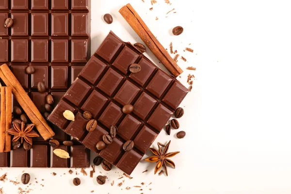 Barra Chocolate Com Canela Anis Isolado Fundo Branco — Fotografia de Stock