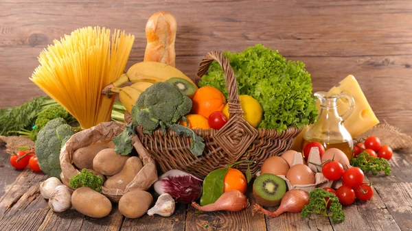 Composición Con Frutas Verduras Productos Lácteos Pastas —  Fotos de Stock