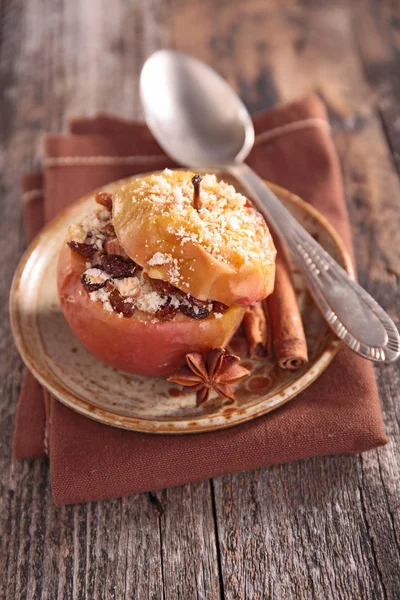 Mela Forno Con Sciroppo Noci — Foto Stock