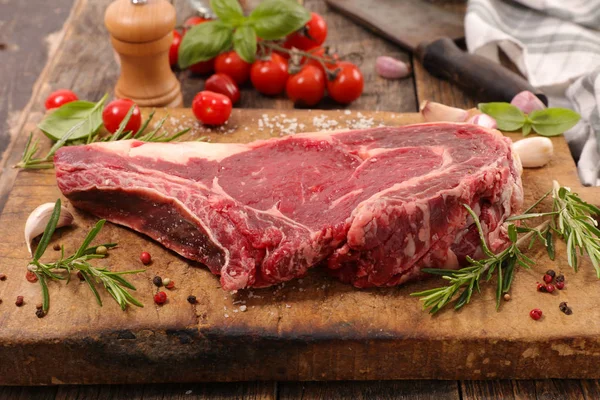 Rauw Rundervlees Met Ingrediënt Houten Ondergrond Rib Van Rundvlees — Stockfoto