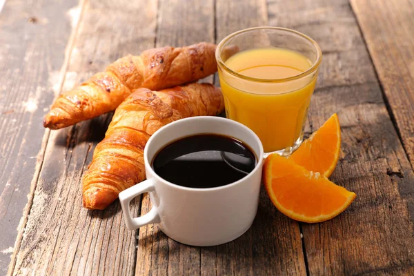 Taza Café Con Croissant Naranja —  Fotos de Stock