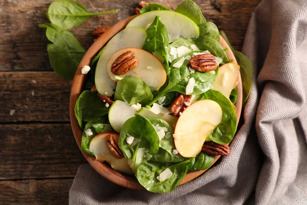 Spinach Apple Cheese Pecan Nut — Stock Photo, Image