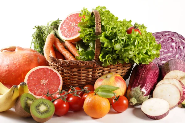 Fruit Vegetable Wicker Baset — Stock Photo, Image