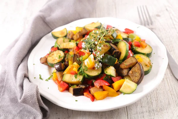 Ratatouille Stekt Grönsak Och Örter — Stockfoto