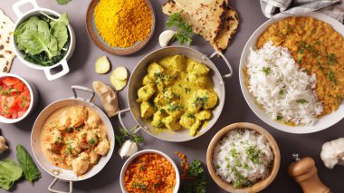 Hint yemeği çeşitleri- köri, yıldız çiçeği, tavuk, naan