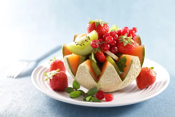 Fresh Mixed Fruit Salad Melon Bowl — Stock Photo, Image