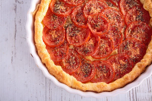 Domowe Placek Pomidorowy Ziołami — Zdjęcie stockowe