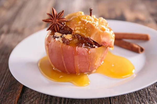 Manzana Horno Con Frutos Secos Especias — Foto de Stock