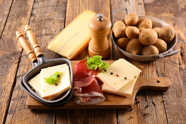 Fromage Raclette Jambon Pommes Terre — Photo