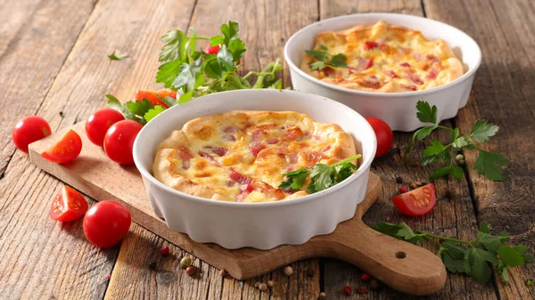 Quiche Lorraine Wooden Board — Stock Photo, Image