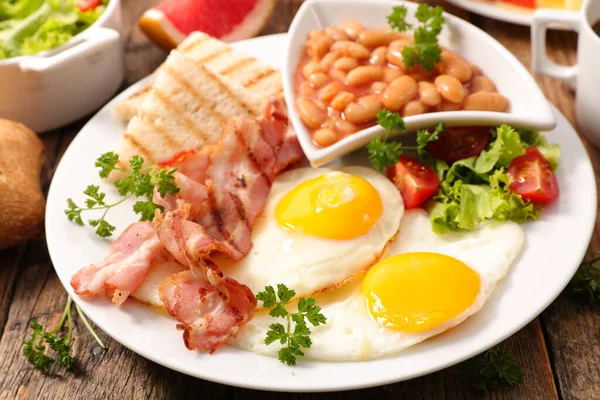 Тарелка Английского Завтрака — стоковое фото