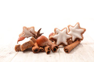 Zencefilli kurabiye ve baharat.