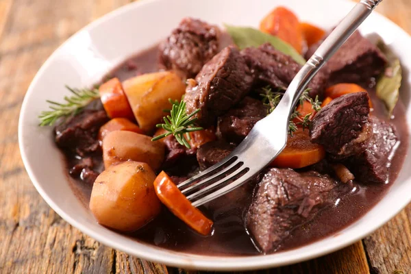 Marhahús Bourguignon Marhahús Pörkölt Répával Borral — Stock Fotó