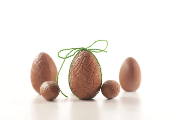 Huevo Chocolate Pascua Sobre Fondo Blanco —  Fotos de Stock